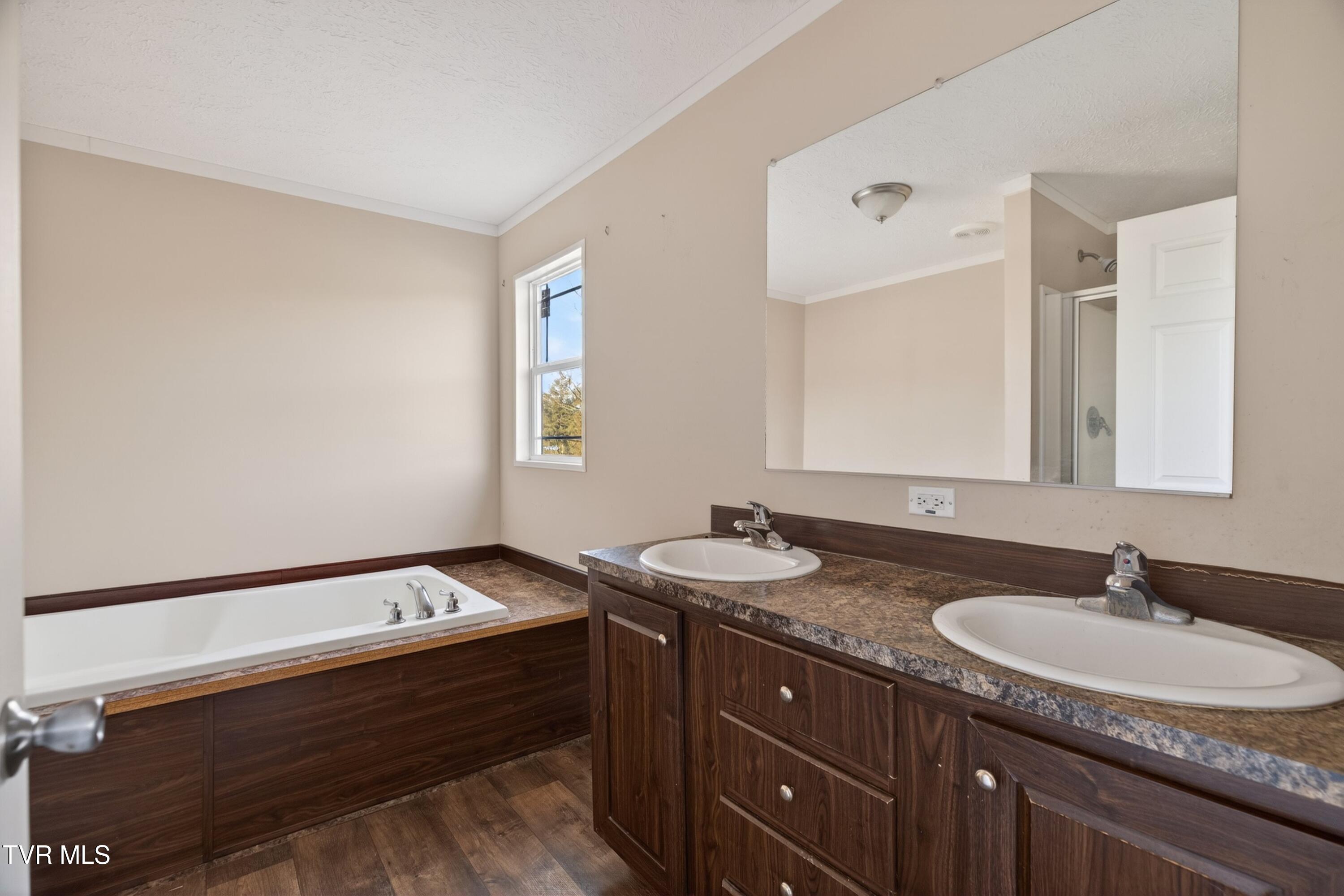 238 Overlook Lane Rutledge, TN 37861 - Photo 12 of 26 013-238OverlookLane-Rutledge-TN-37861-SM