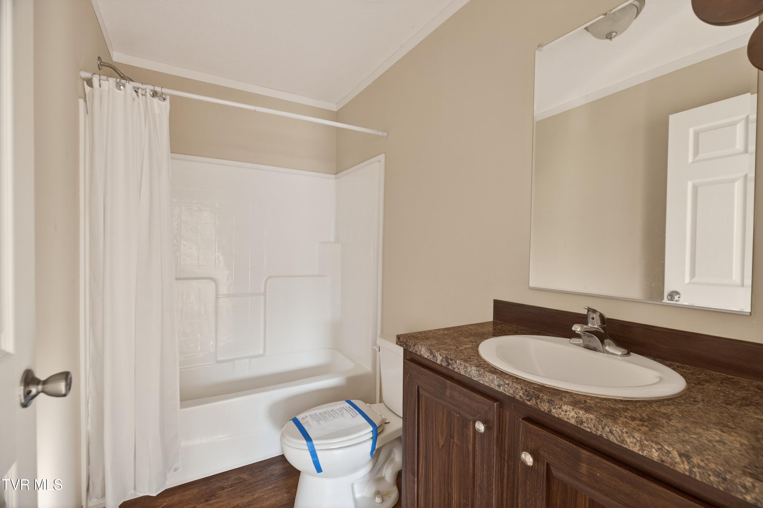 238 Overlook Lane Rutledge, TN 37861 - Photo 15 of 26 016-238OverlookLane-Rutledge-TN-37861-SM