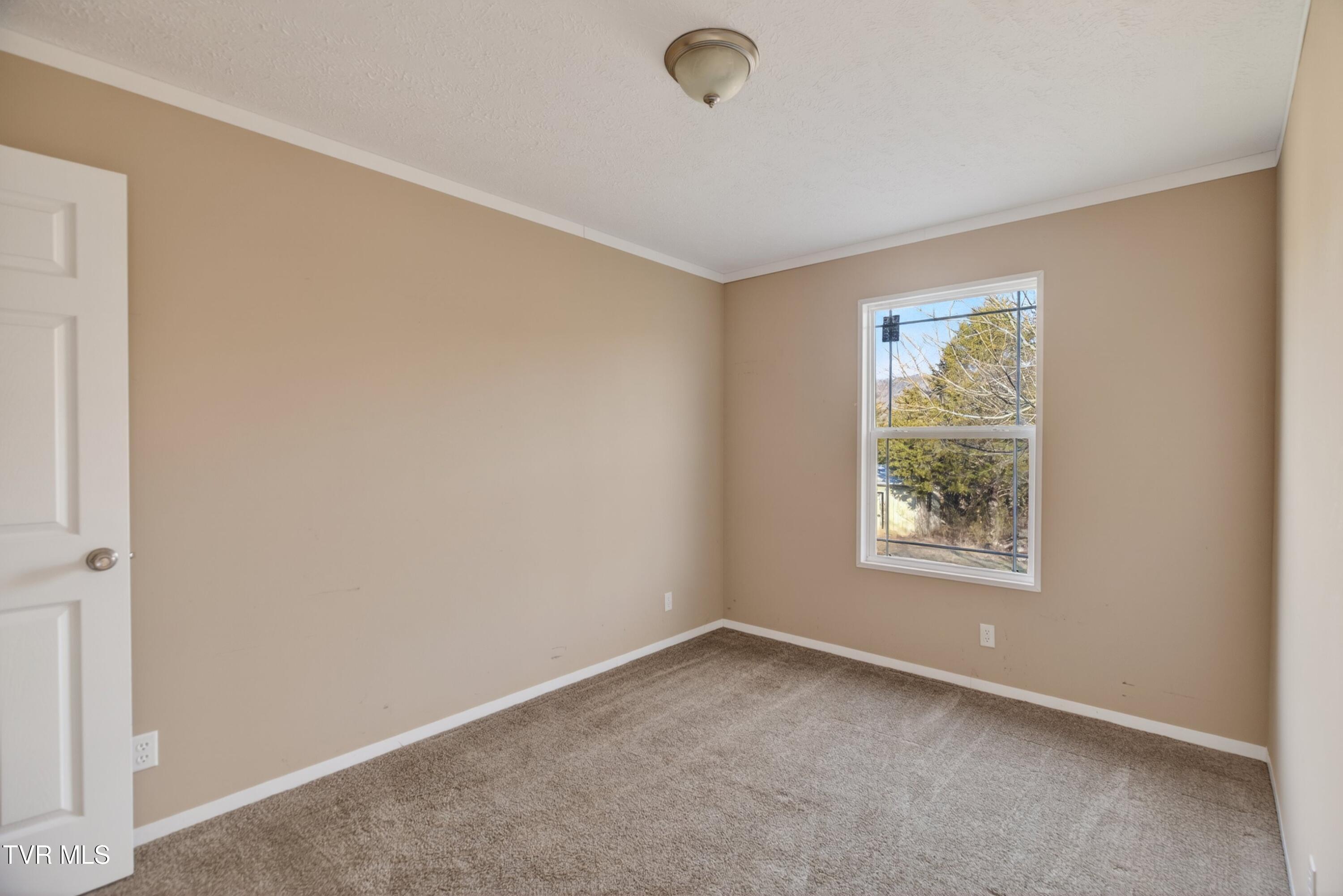 238 Overlook Lane Rutledge, TN 37861 - Photo 16 of 26 017-238OverlookLane-Rutledge-TN-37861-SM