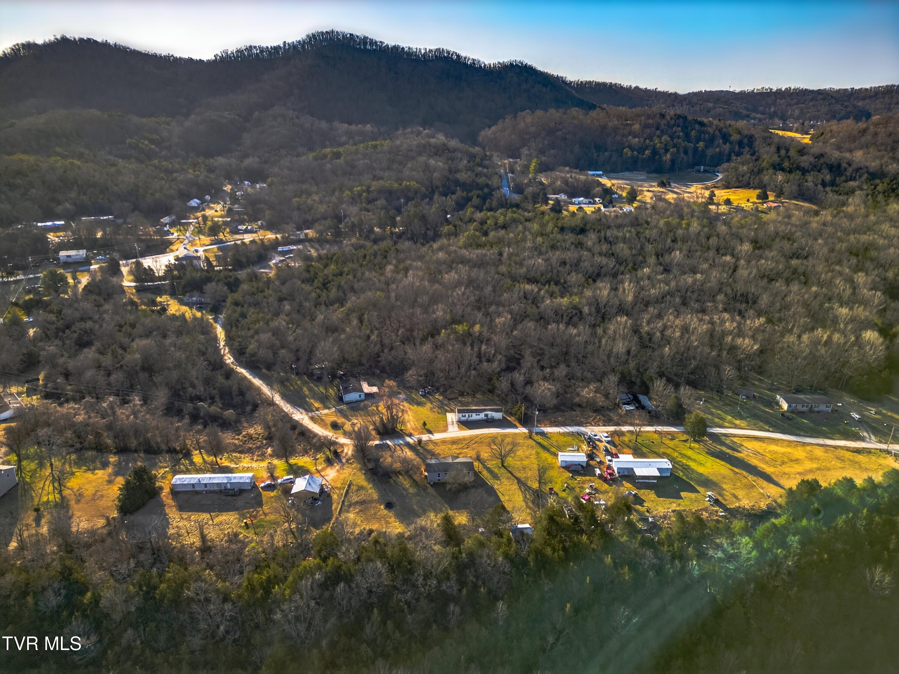 238 Overlook Lane Rutledge, TN 37861 - Photo 25 of 26 026-238OverlookLane-Rutledge-TN-37861-SM