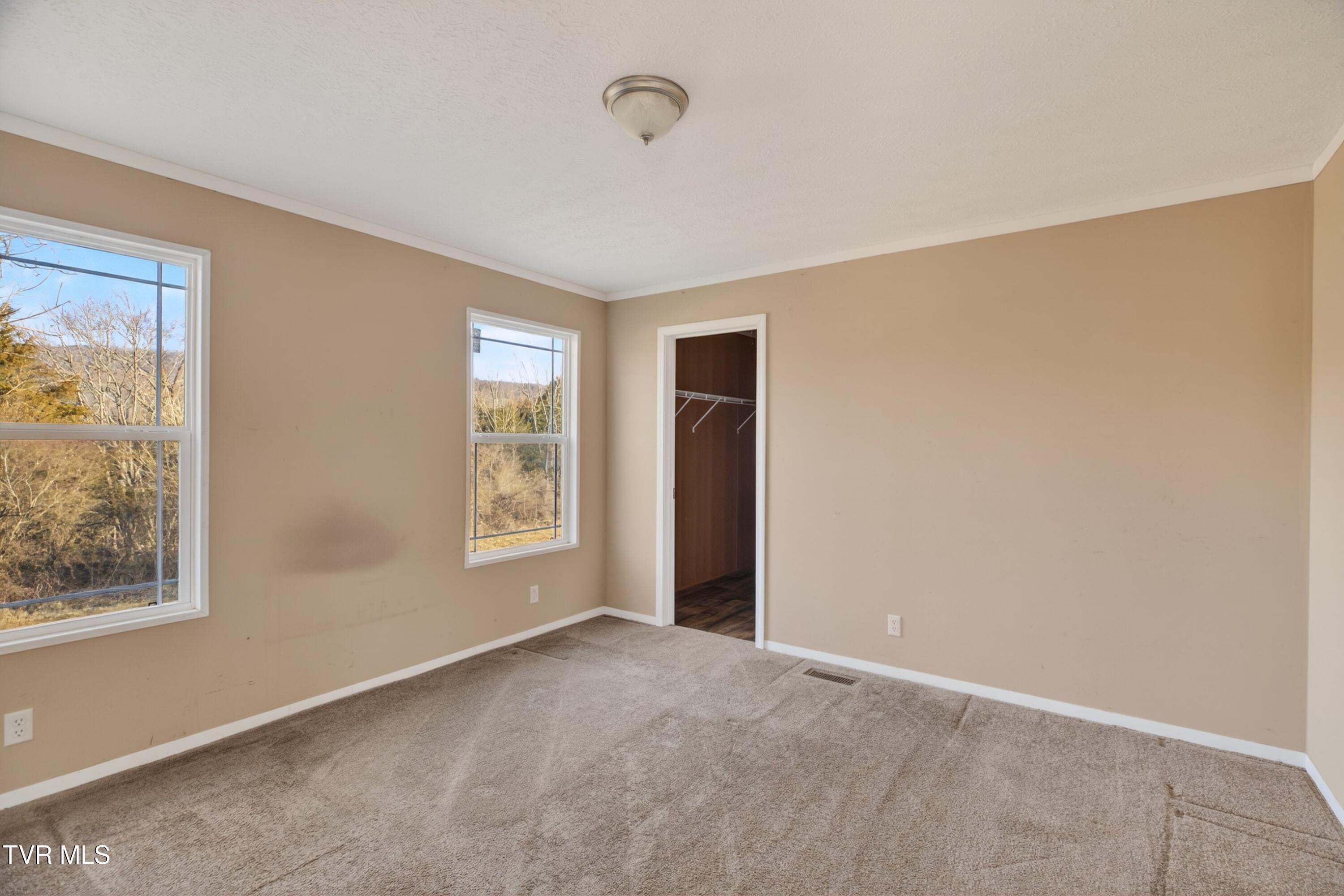 238 Overlook Lane Rutledge, TN 37861 - Photo 9 of 26 010-238OverlookLane-Rutledge-TN-37861-SM