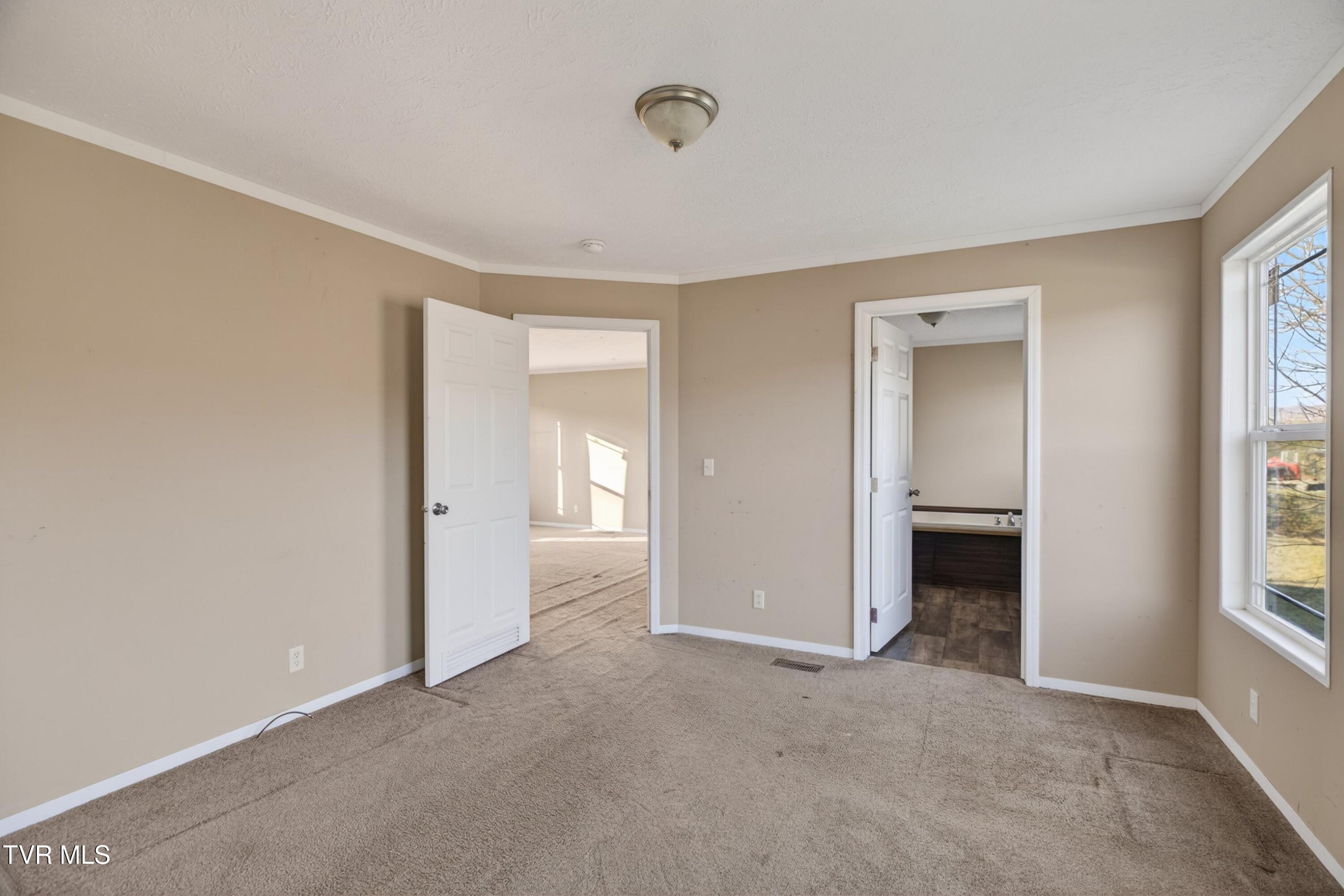 238 Overlook Lane Rutledge, TN 37861 - Photo 10 of 26 011-238OverlookLane-Rutledge-TN-37861-SM