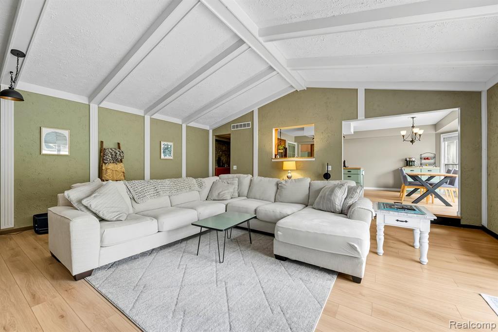 1938 Kilburn Road West Rochester Hills, MI 48306 - Photo 29 of 69