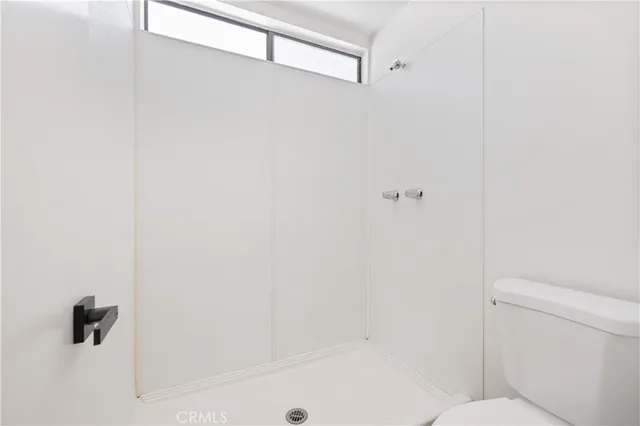 a view of a street with building