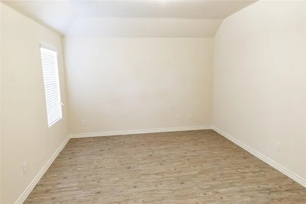 $1,830 | 1503 Cardinal Drive, Ennis, TX 75119