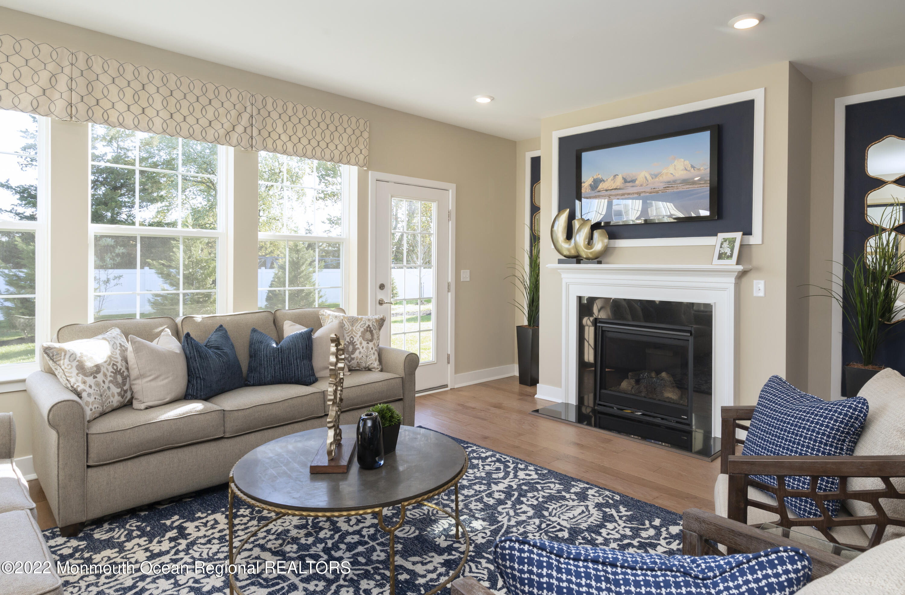 54 Emerald Road New Egypt, NJ 08533 - Photo 3 of 28 Merion Living Room
