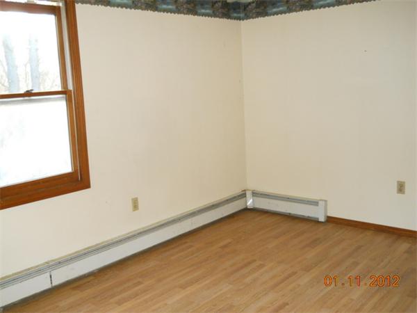 23 Meadow Road, Unit 23 Uxbridge, MA 01569 - Photo 7 of 9 Gallery Image 7