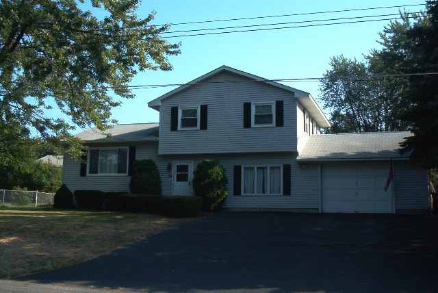 15 Crestone Road Albany, NY 12205 - Photo 1 of 12 Photo 1
