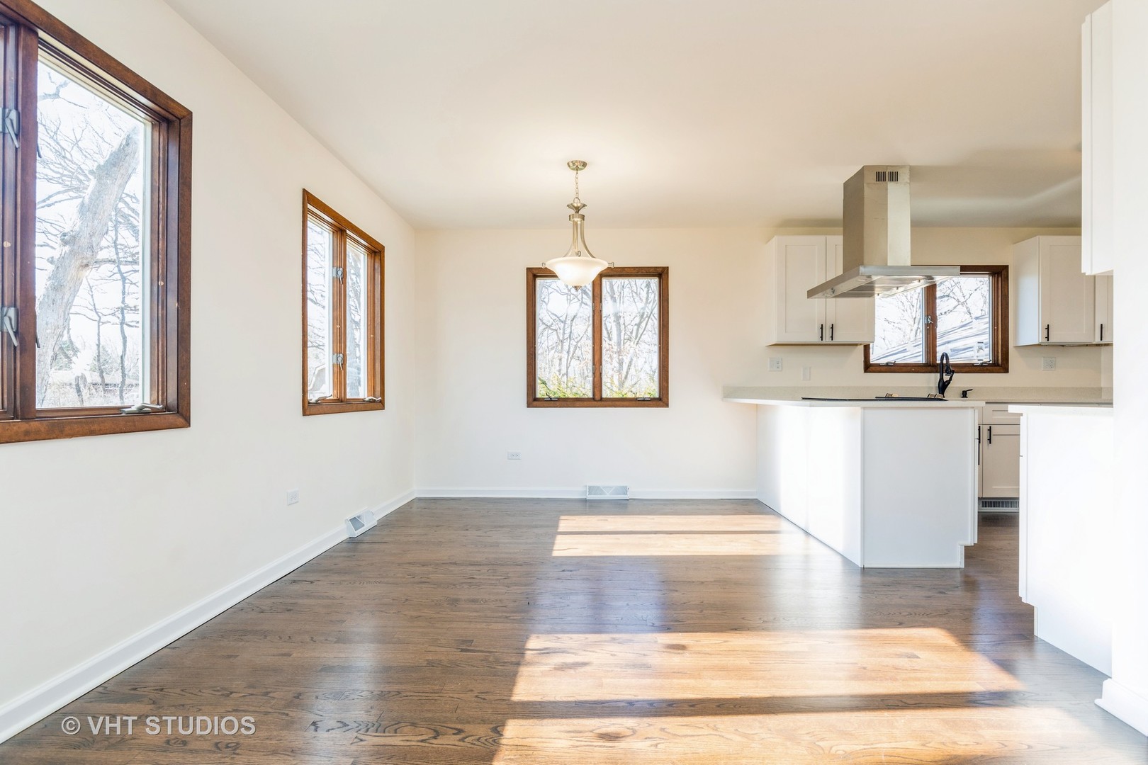 9802 Clark Road Richmond, IL 60071 - Photo 5 of 13 Gallery Image 5