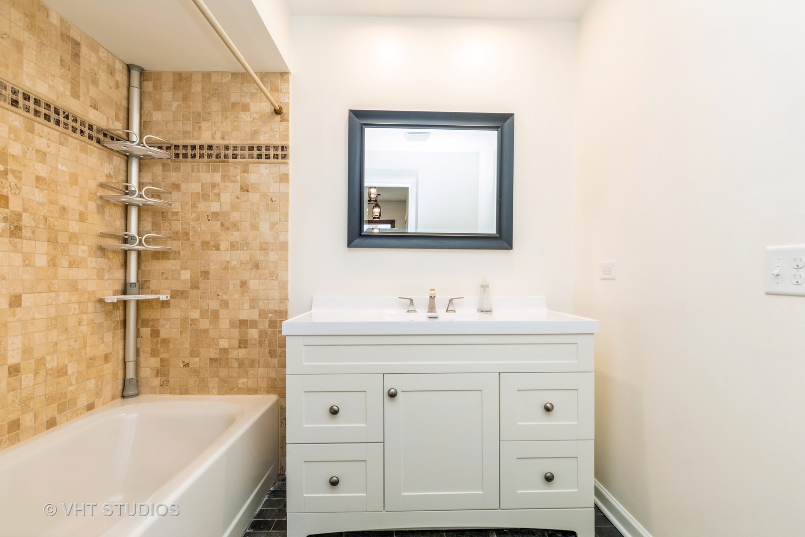 9802 Clark Road Richmond, IL 60071 - Photo 10 of 13 Gallery Image 10