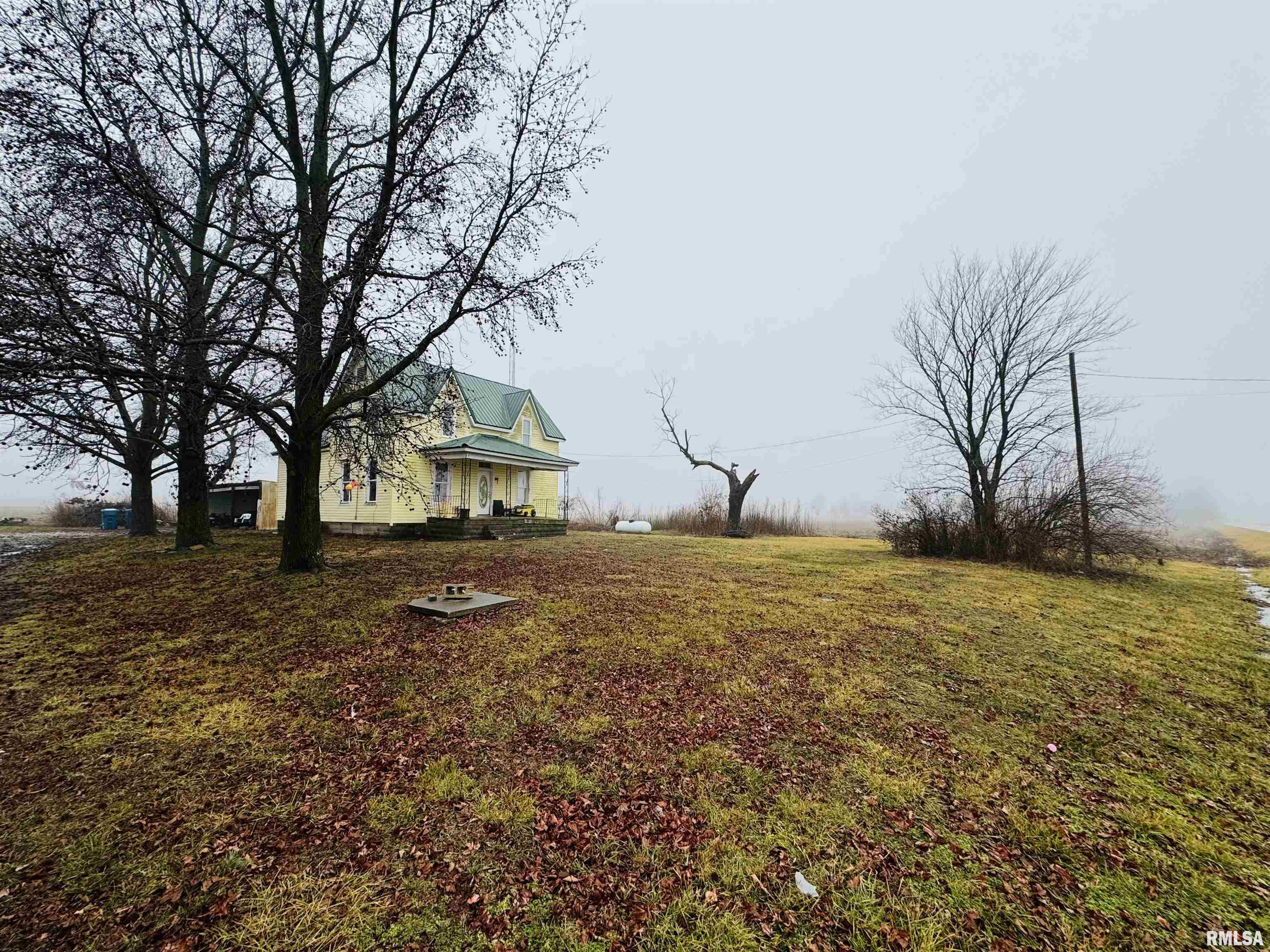 1266 Walnut Hill Road Centralia, IL 62801 - Photo 4 of 9
