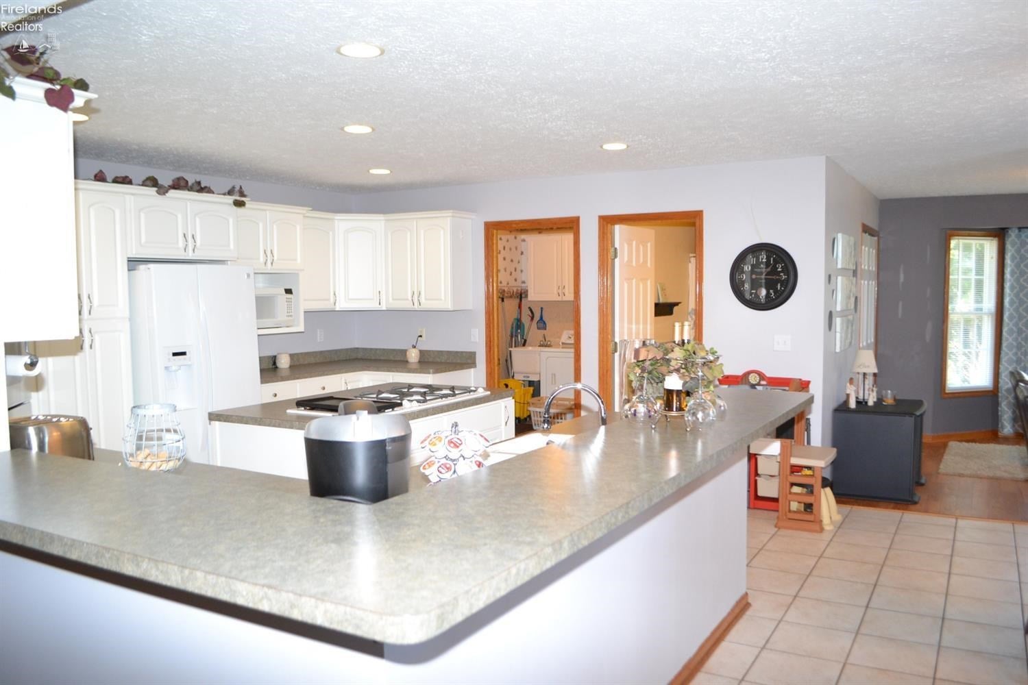 3401 Scheid Road Huron, OH 44839 - Photo 7 of 10 Gallery Image 7