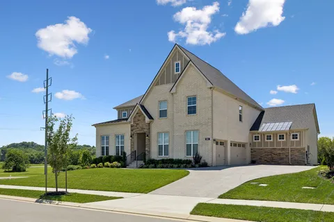 $1,235,000 | 5011 High Park Hill Drive, Arrington, TN 37014