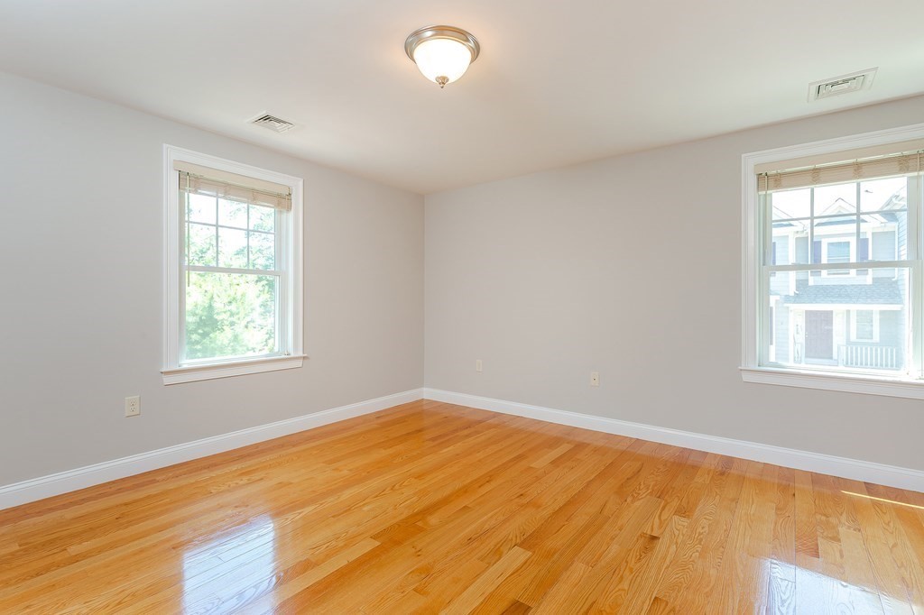 341 Marrett Road, Unit 3 Lexington, MA 02421 - Photo 15 of 22 Gallery Image 15