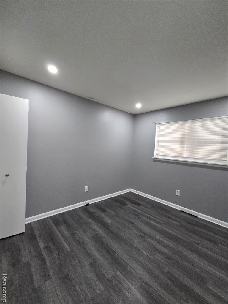 8465 Helen Street Center Line, MI 48015 - Photo 14 of 17 Gallery Image 14