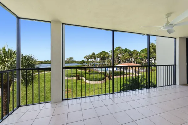 $1,389,999 | 1000 North Us Highway, Unit BE205, Jupiter, FL 33477