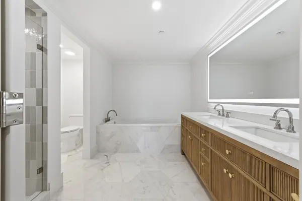 $1,389,999 | 1000 North Us Highway, Unit BE205, Jupiter, FL 33477