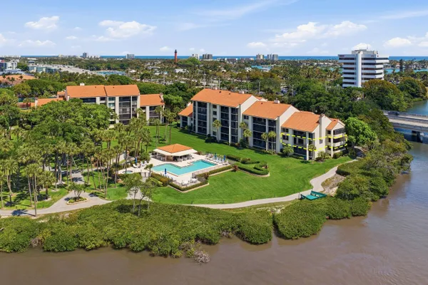 $1,389,999 | 1000 North Us Highway, Unit BE205, Jupiter, FL 33477