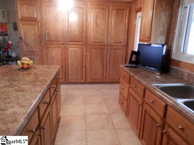 161 Rices Creek Road Liberty, SC 29657 - Photo 13 of 36