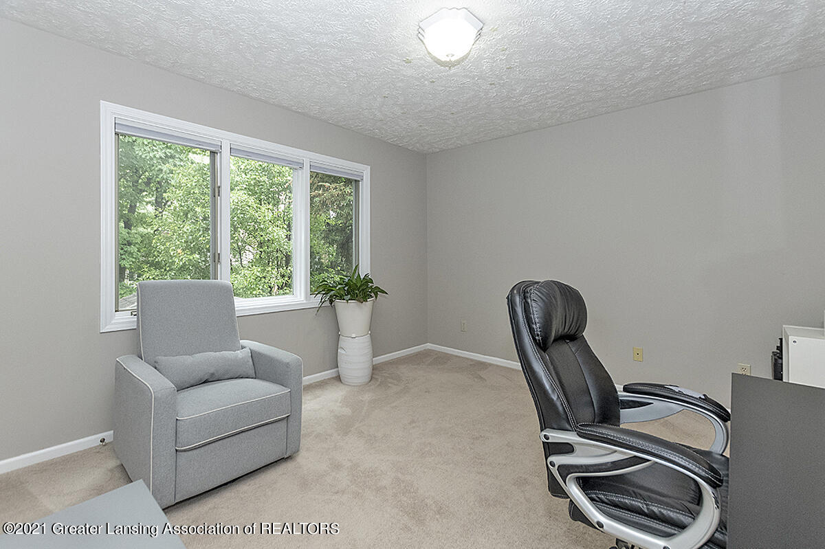 2529 Dustin Road Okemos, MI 48864 - Photo 32 of 43 31