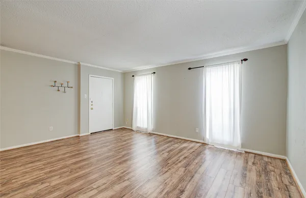 $1,090 | 6410 Del Monte Drive, Unit 118, Houston, TX 77057