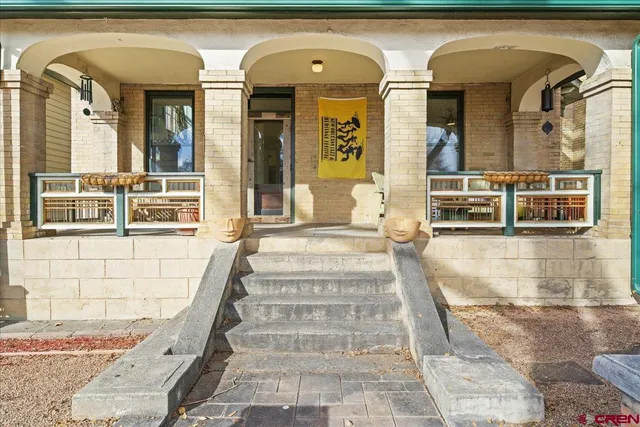 $800,000 | 543 South 5th Street, Montrose, CO 81401