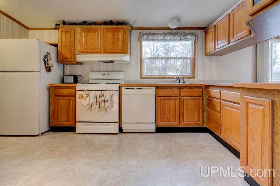 10432 V.05 Road, Unit NONE Rapid River, MI 49878 - Photo 11 of 41