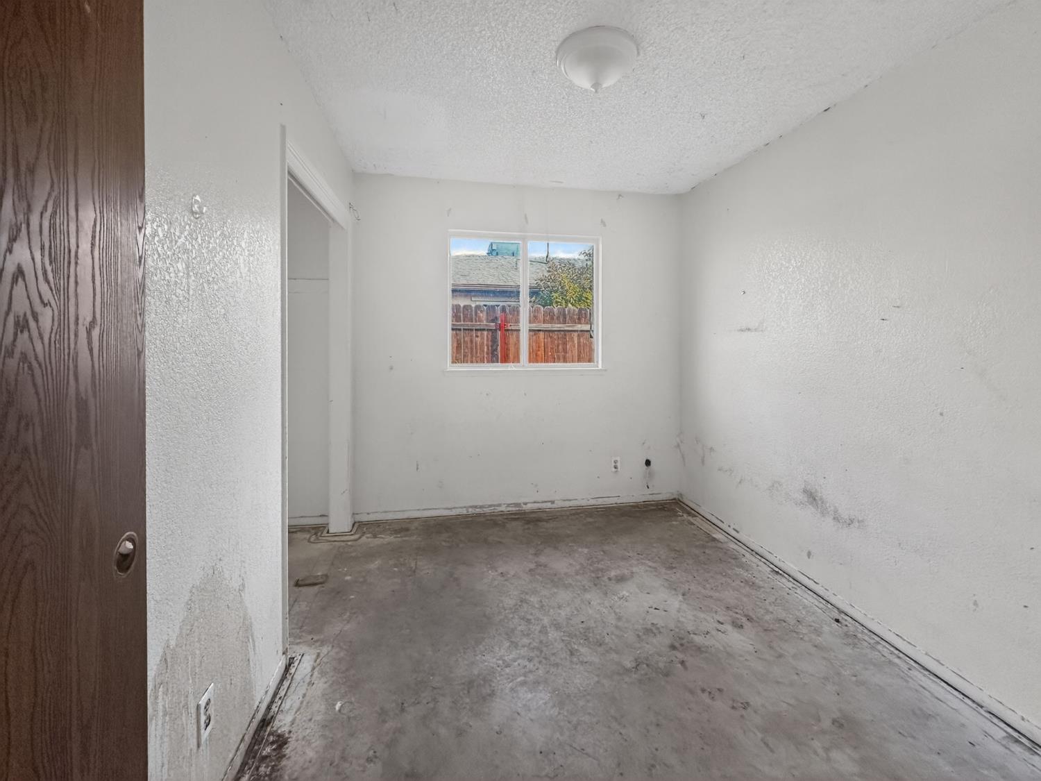 1372 East Laroda Circle Reedley, CA 93654 - Photo 15 of 22