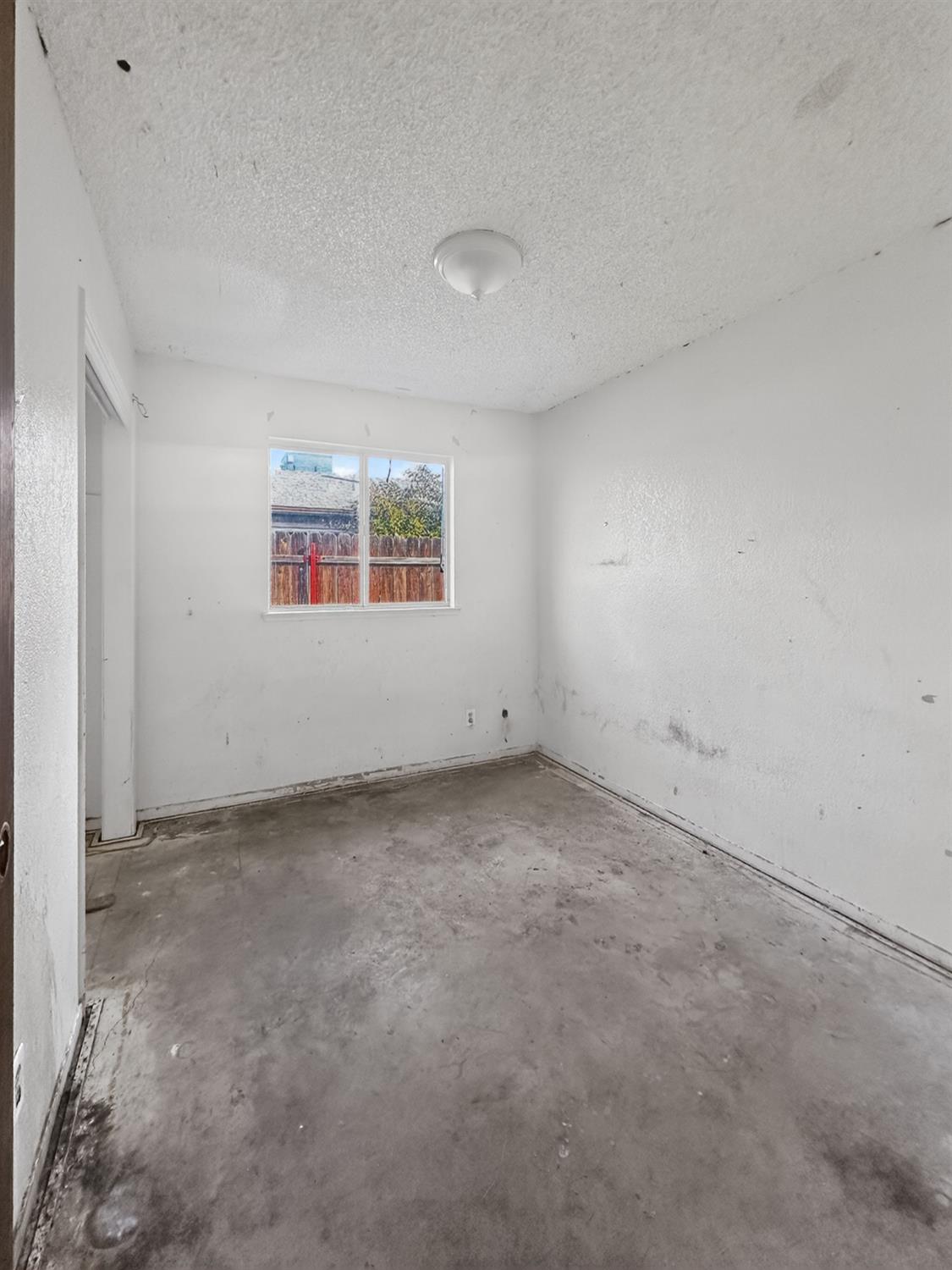 1372 East Laroda Circle Reedley, CA 93654 - Photo 16 of 22