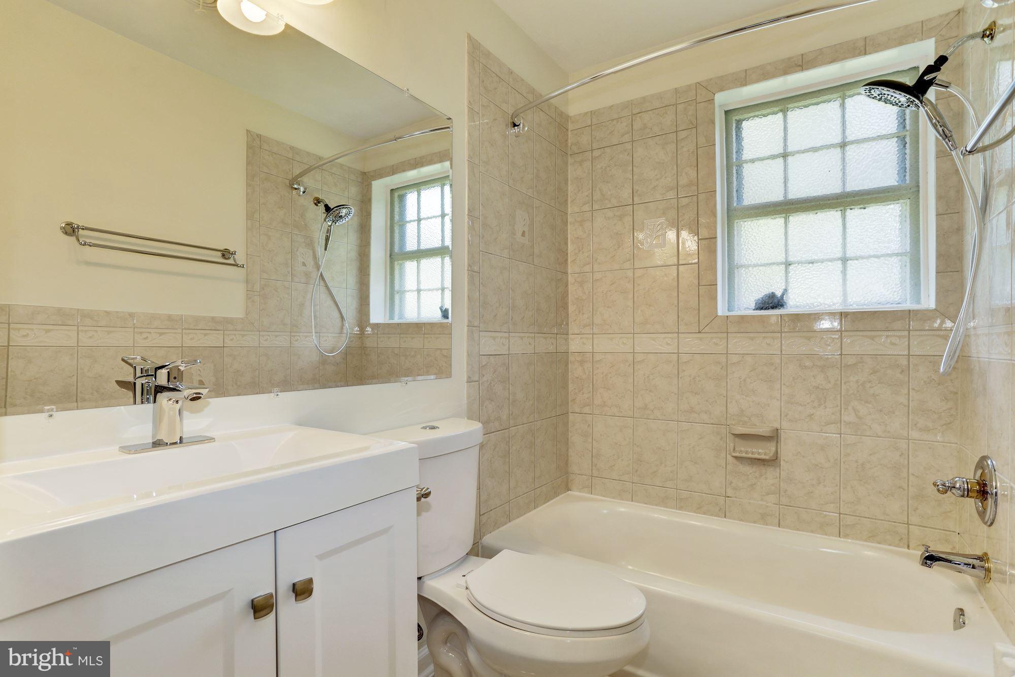 518 Harding Drive Silver Spring, MD 20901 - Photo 14 of 23 Full Bath