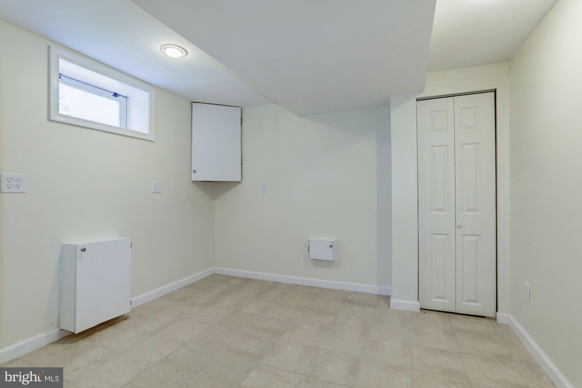 518 Harding Drive Silver Spring, MD 20901 - Photo 19 of 23 Bedroom #5