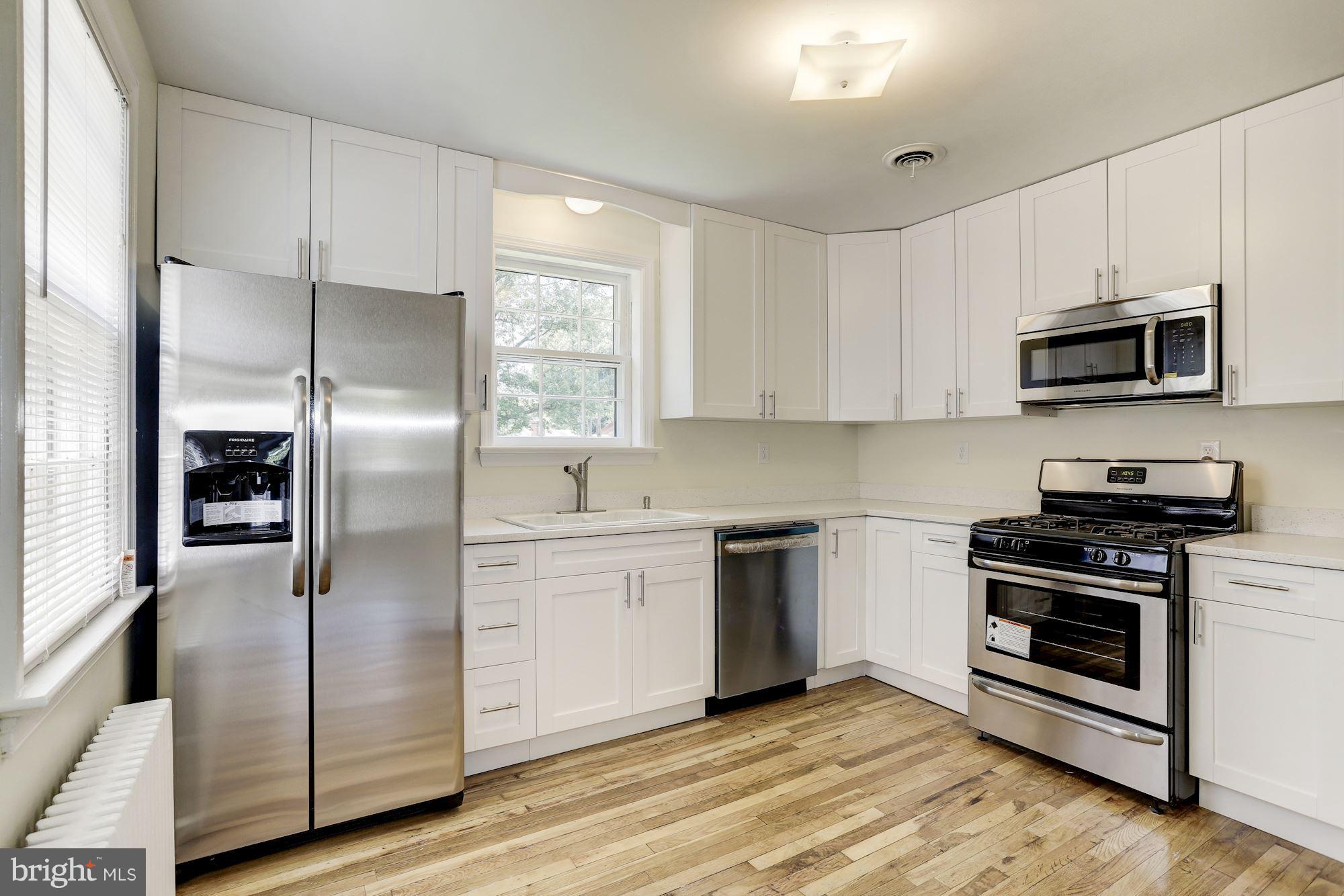 518 Harding Drive Silver Spring, MD 20901 - Photo 5 of 23 Kitchen