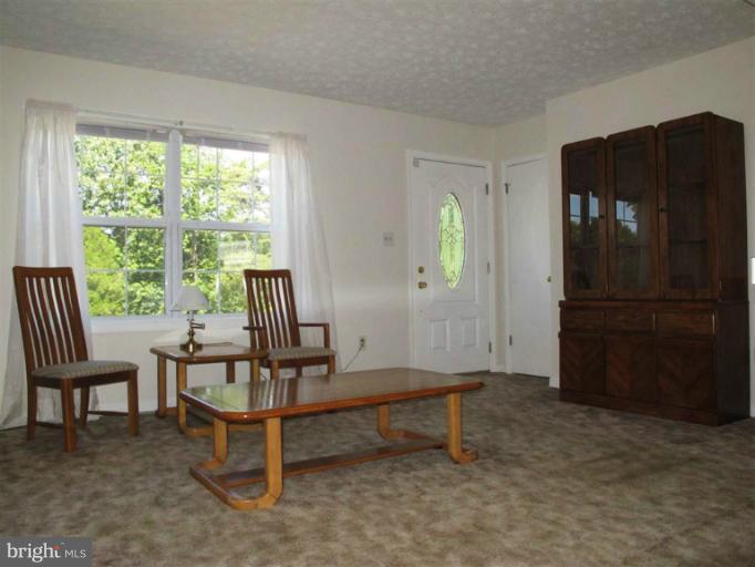 265 Skinners Turn Road Owings, MD 20736 - Photo 16 of 30 Spacious Living Room