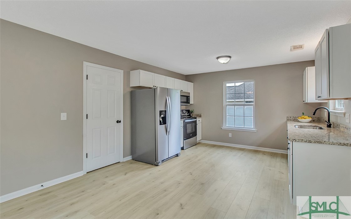 130 Ridgewood Circle Rincon, GA 31326 - Photo 6 of 31 Kitchen