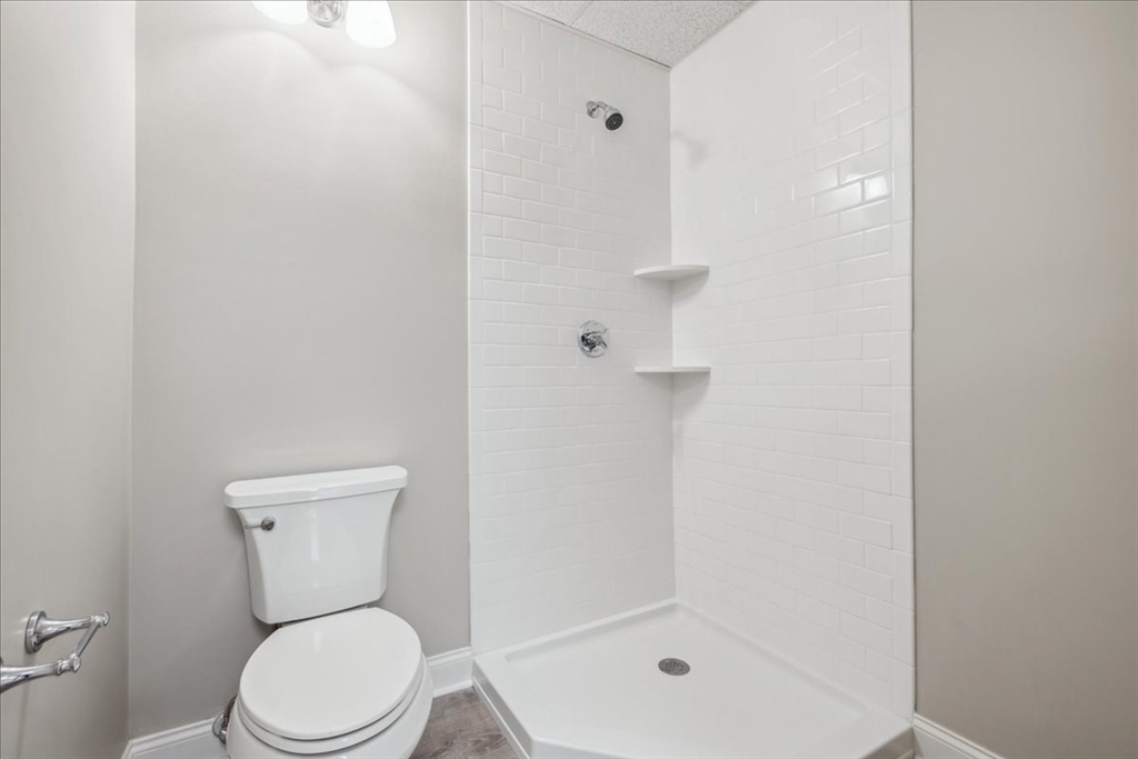 27 Middle Street, Unit 11 Waltham, MA 02451 - Photo 7 of 8