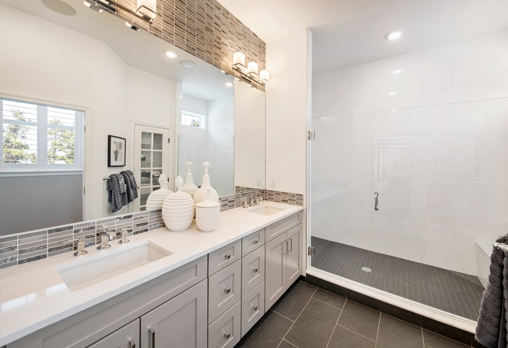 23 Cardinal Road, Unit 170 Methuen, MA 01844 - Photo 8 of 8 Gallery Image 8