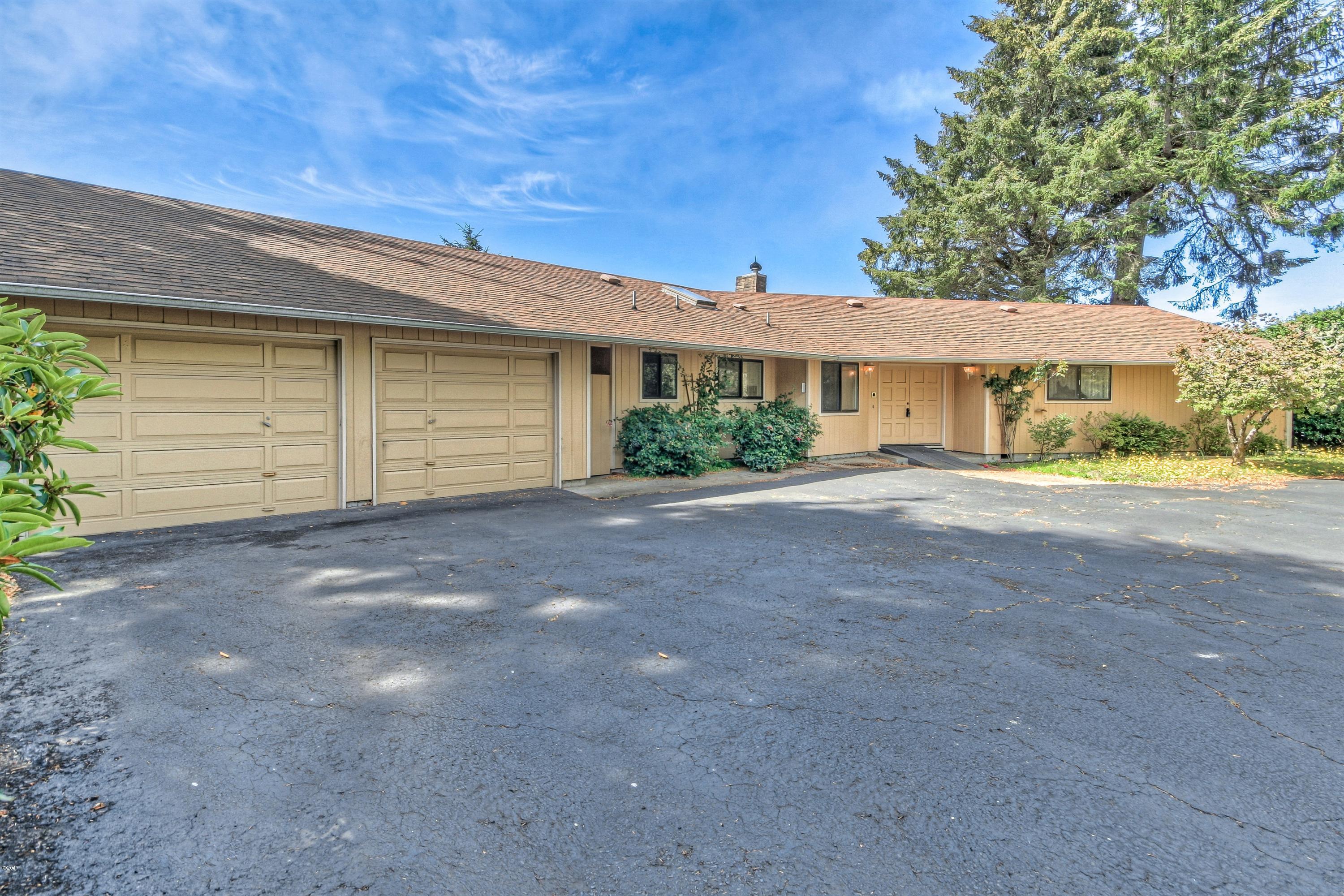 160 Southeast Hospital Hill Road Waldport, OR 97394 - Photo 3 of 30 OCI-1-2