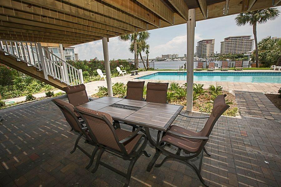 18 Moreno Point Road Destin, FL 32541 - Photo 37 of 46 Gallery Image 37