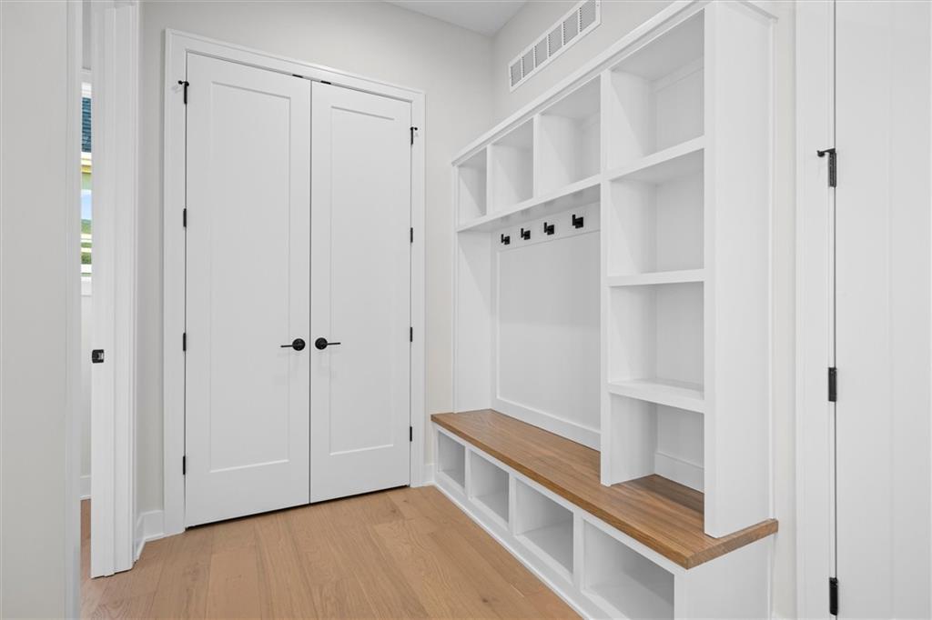 8017 Round Prairie Street Shawnee, KS 66218 - Photo 15 of 39