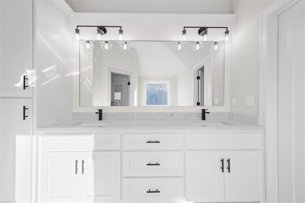 8017 Round Prairie Street Shawnee, KS 66218 - Photo 23 of 39