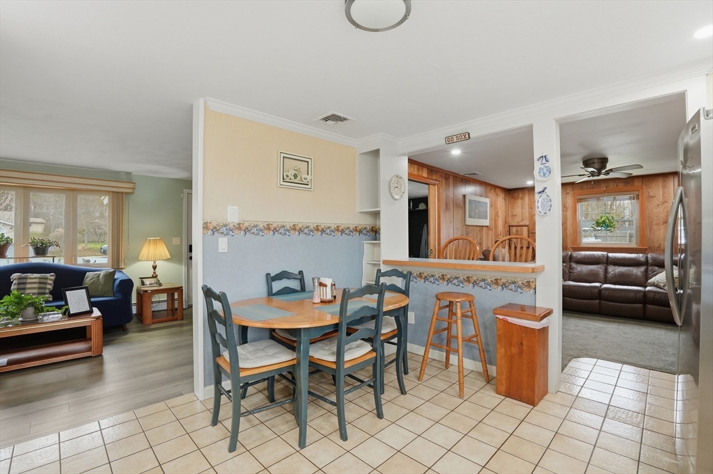 159 Kathleen Road Brockton, MA 02302 - Photo 8 of 38