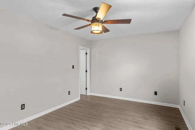 $1,575 | 48 Port W Court, Unit D, Swansboro, NC 28584