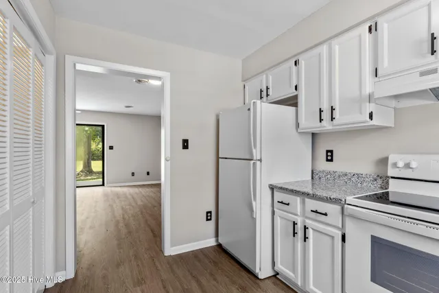 $1,575 | 48 Port W Court, Unit D, Swansboro, NC 28584