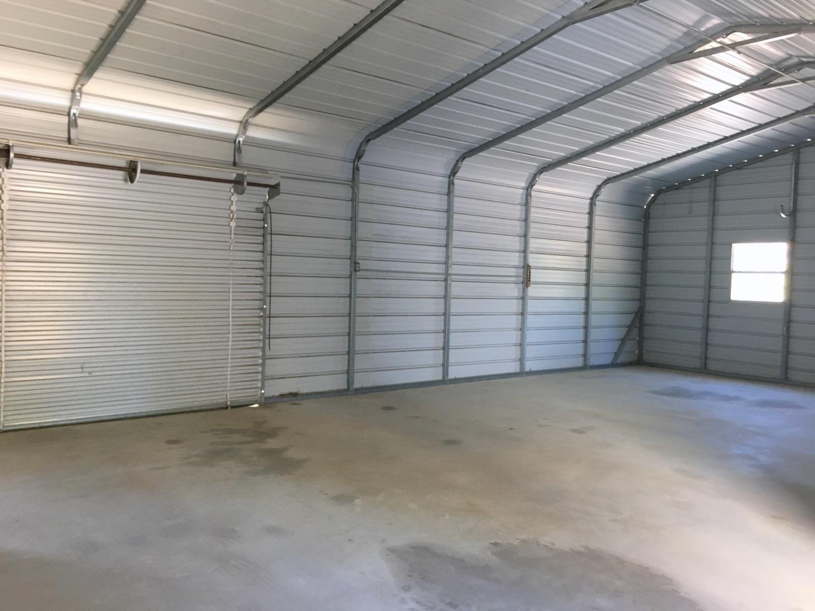882 Don Graff Road Freeport, FL 32439 - Photo 21 of 22 a view of a garage