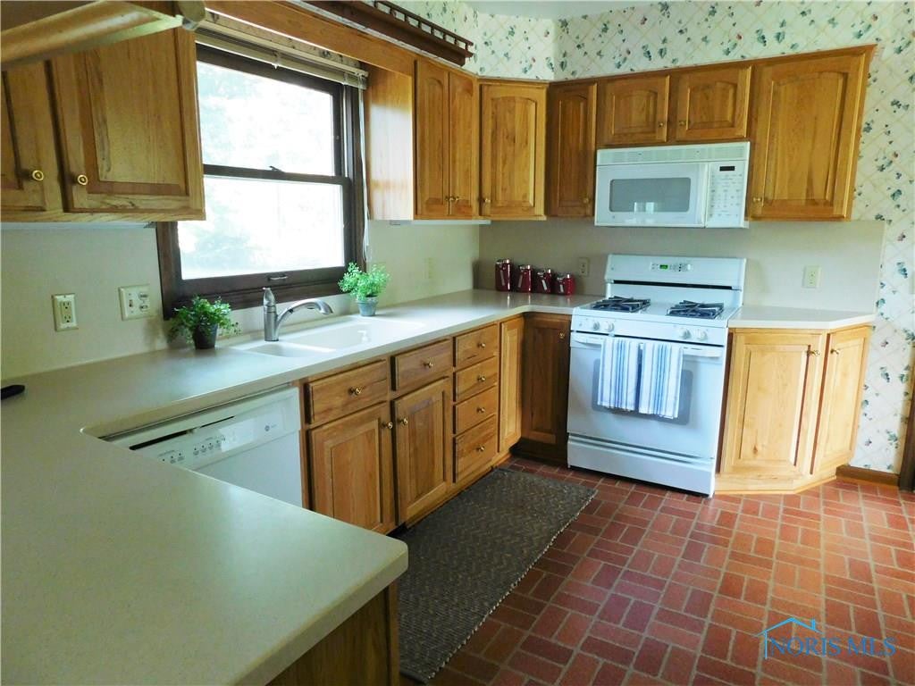 473 Canal Road Waterville, OH 43566 - Photo 11 of 30 Gallery Image 11