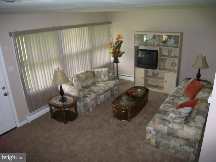 2808 Nestling Road Philadelphia, PA 19154 - Photo 13 of 15 Gallery Image 13