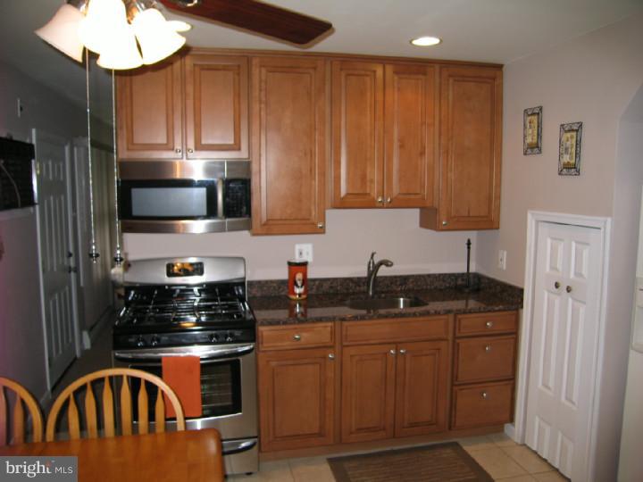 2808 Nestling Road Philadelphia, PA 19154 - Photo 3 of 15 Gallery Image 3
