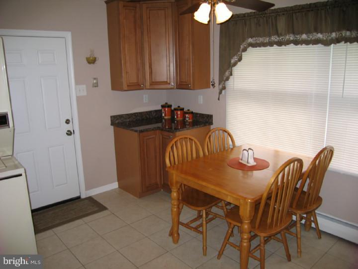 2808 Nestling Road Philadelphia, PA 19154 - Photo 4 of 15 Gallery Image 4