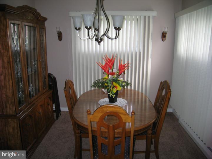 2808 Nestling Road Philadelphia, PA 19154 - Photo 6 of 15 Gallery Image 6