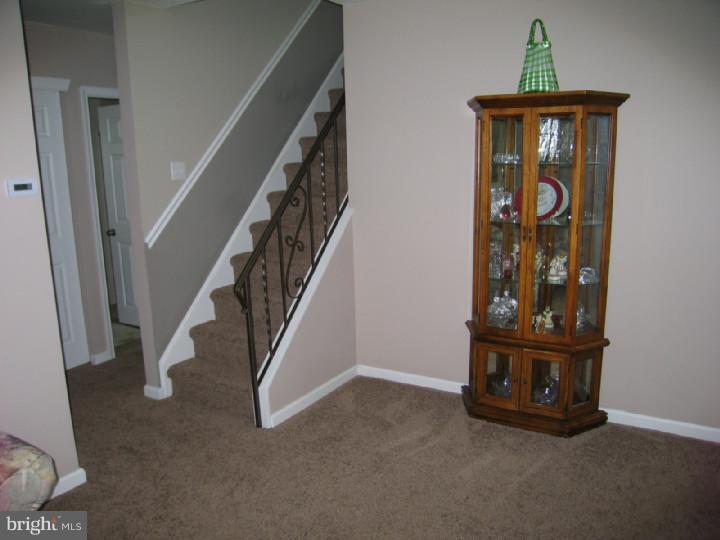 2808 Nestling Road Philadelphia, PA 19154 - Photo 8 of 15 Gallery Image 8